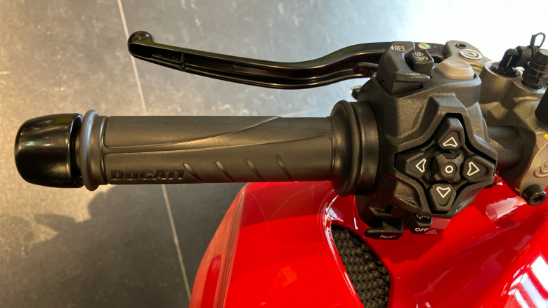 Ducati Monster Plus 937 Red (20MY)